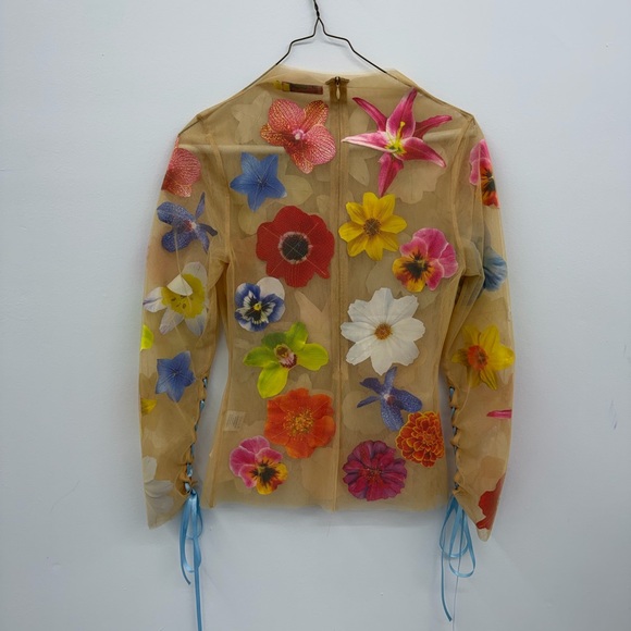 Gorgeous Floral Sheer Blouse - Tyler Mcgillivary - Picture 2 of 6